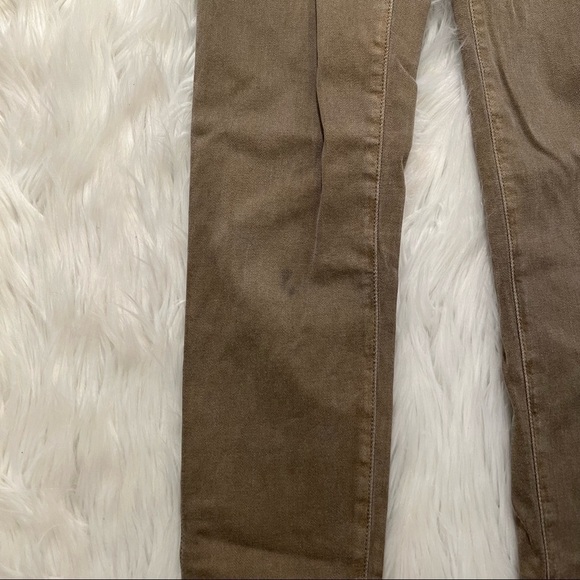 J Brand 901 Legging Jeans in Sandstone - Picture 6 of 13